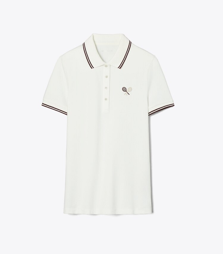 Tory Burch diseñador tops Polo de tenis de piqué técnico en Snow White / Dark Sangria frente