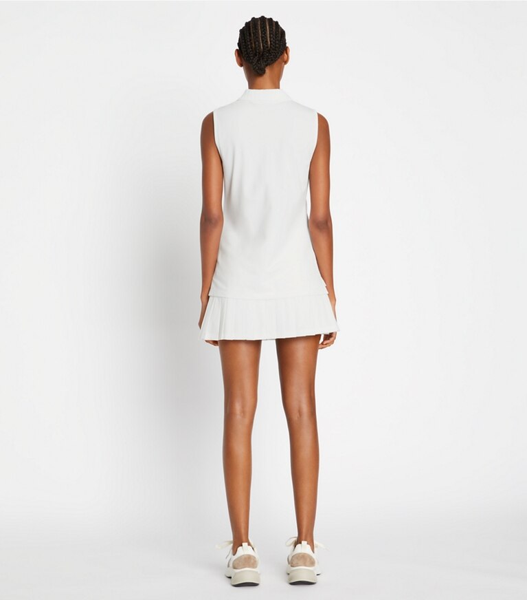 Tory Sport designer hauts Polo sans manches performance à col plissé piqué in Snow White / Snow White front