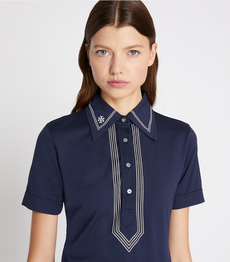 Tory Sport designer hauts Polo tunique performance in Tory Navy on model detail