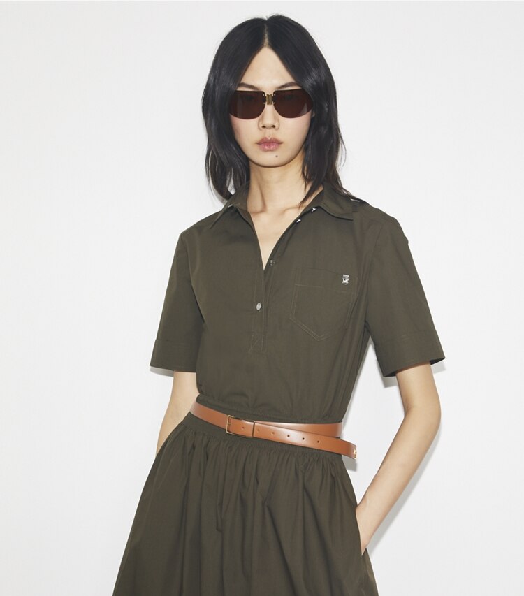 Tory Burch designer oberteile Popelinehemd in Olive Pesto on model detail