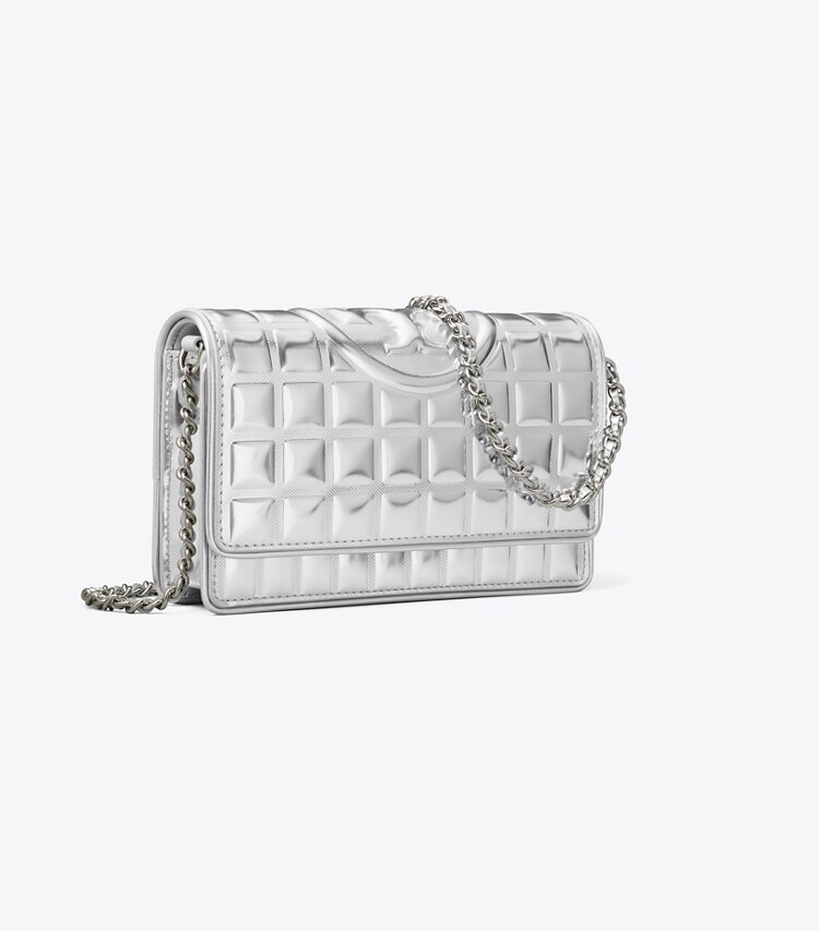 Tory Burch designer borse a spalla Portafoglio con catena Fleming metallizzato matelassé in Silver angle