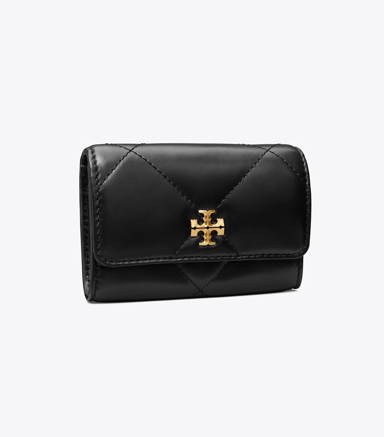 Tory Burch designer portes-cartes Porte-cartes à rabat matelassé diamant Kira dans Black angle