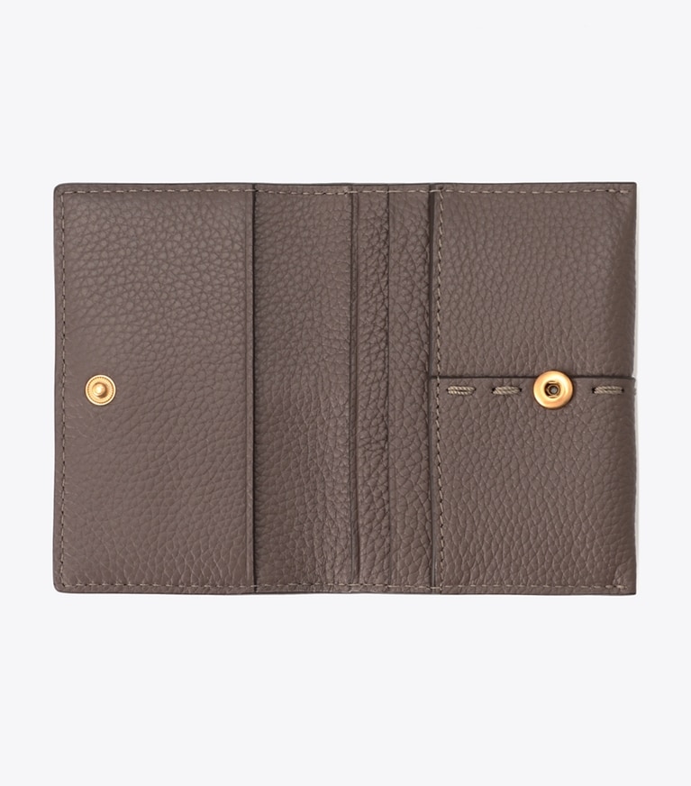 Tory Burch designer portes-cartes Porte-cartes à rabat McGraw dans Silver Maple vue du dessus