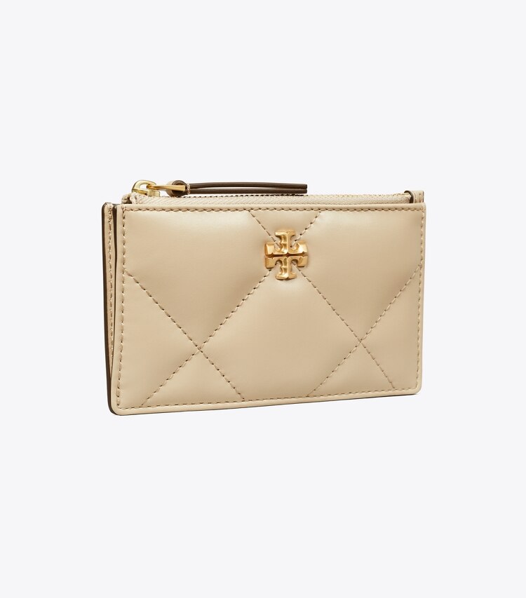 Tory Burch designer portes-cartes Porte-cartes zippé Kira à matelassage losange in Light Stone angle