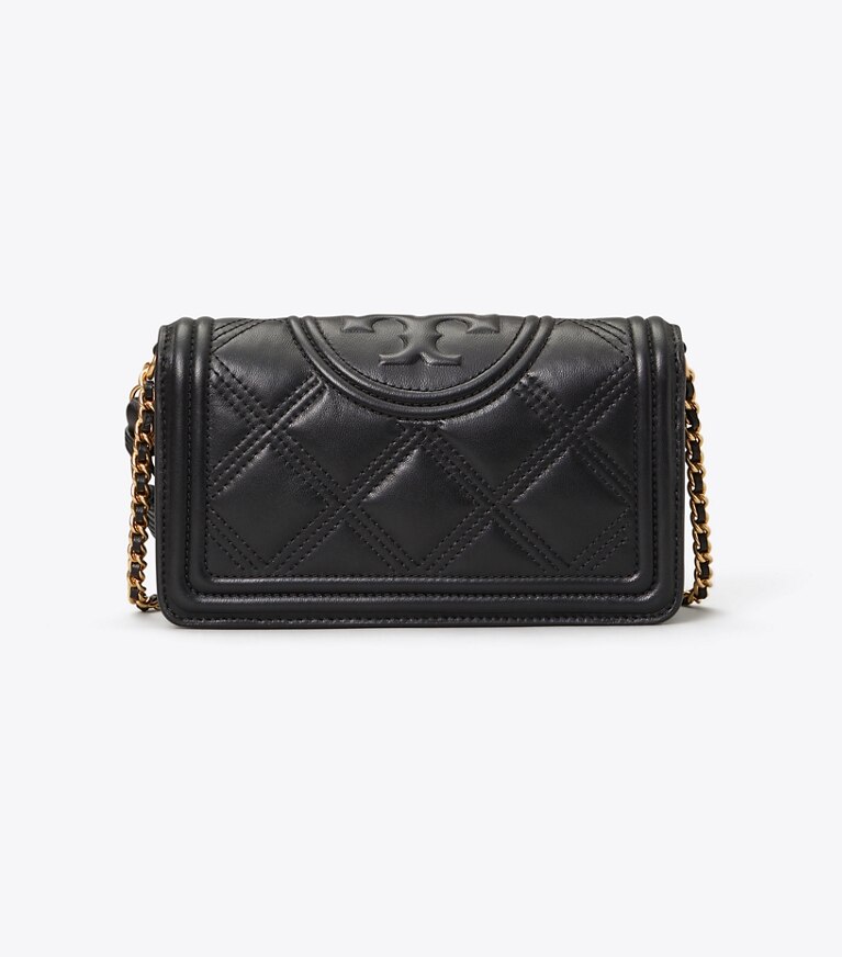Tory Burch designer mini sacs Portefeuille à bandoulière Fleming en cuir souple in Black angle