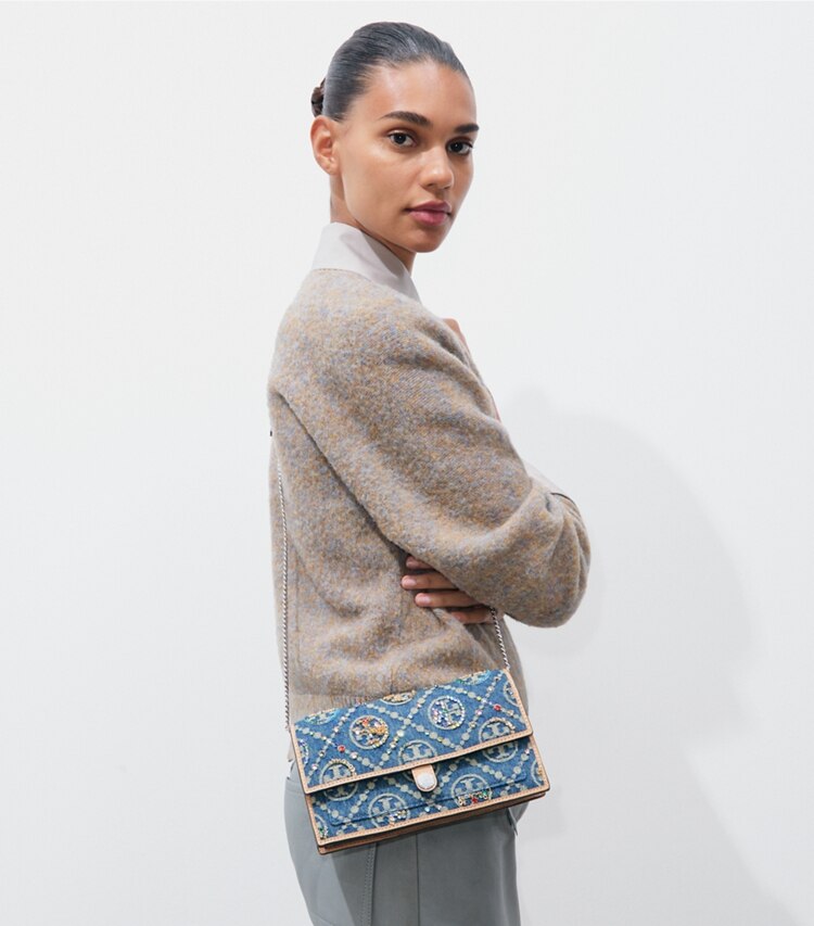Tory Burch designer sacs à bandoulière Portefeuille à bandoulière T Monogram embossé contrastant dans Deep Royal accessoire sur le modèle