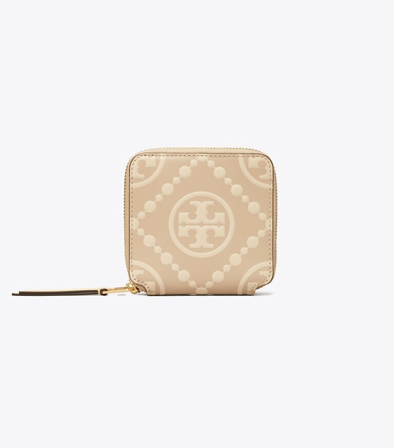 Tory Burch designer portefeuilles Portefeuille à deux volets T Monogram embossé contrastant dans LONGAN / NEW CREAM de face