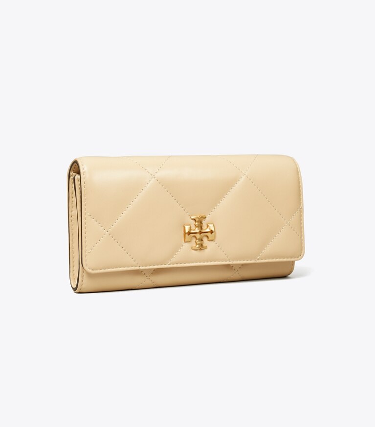 Tory Burch designer portefeuilles Portefeuille à volets Kira à matelassage losange in Vanilla Soft Serve angle