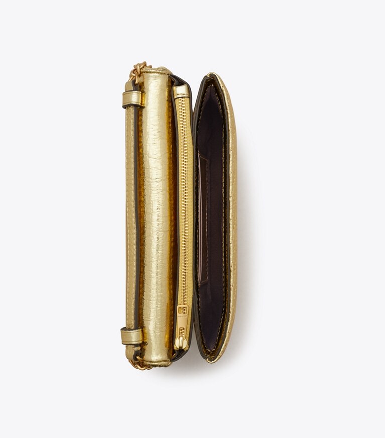 Tory Burch designer mini sacs Portefeuille chaîne Kira en cuir métallisé micro matelassé in Gold angle
