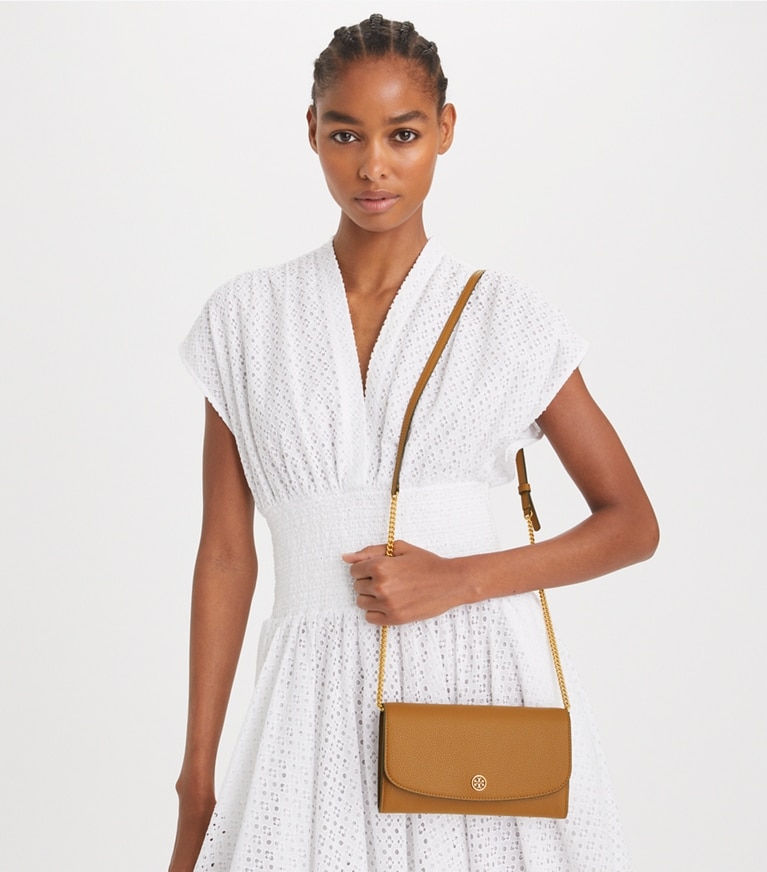 Tory Burch designer mini sacs Portefeuille chaîne Robinson en cuir grainé in Tiger's Eye angle
