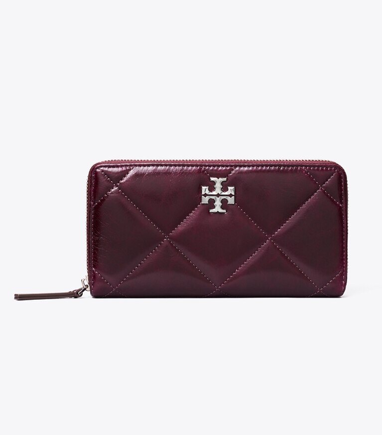 Tory Burch designer portefeuilles Portefeuille continental zippé Kira à matelassage losange vieilli in Dark Carmine angle