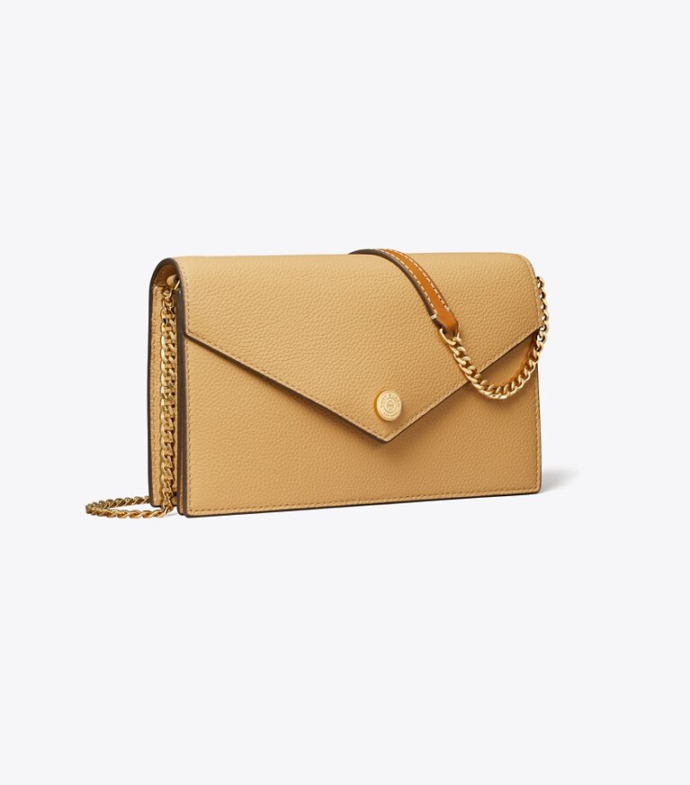 Tory Burch designer sacs à bandoulière Portefeuille enveloppe à chaîne grainé dans Biscotti angle