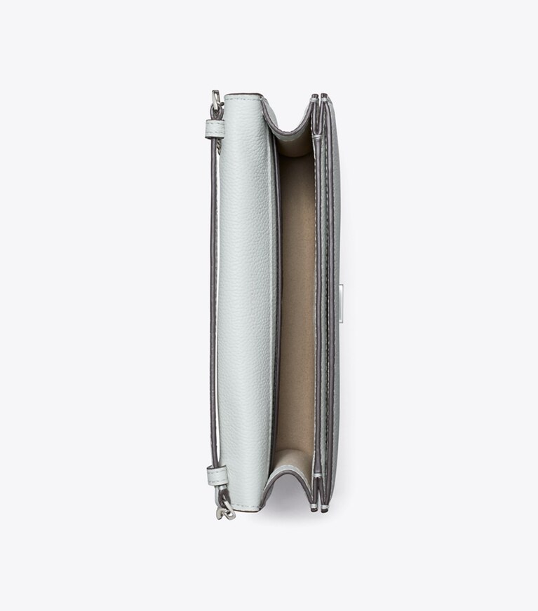Tory Burch designer sacs à bandoulière Portefeuille enveloppe à chaîne grainé dans Light Titanium vue du dessus