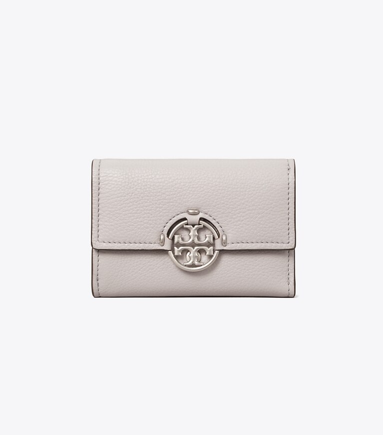 Tory Burch designer portefeuilles Portefeuille Miller à rabat moyen dans Bay Gray de face