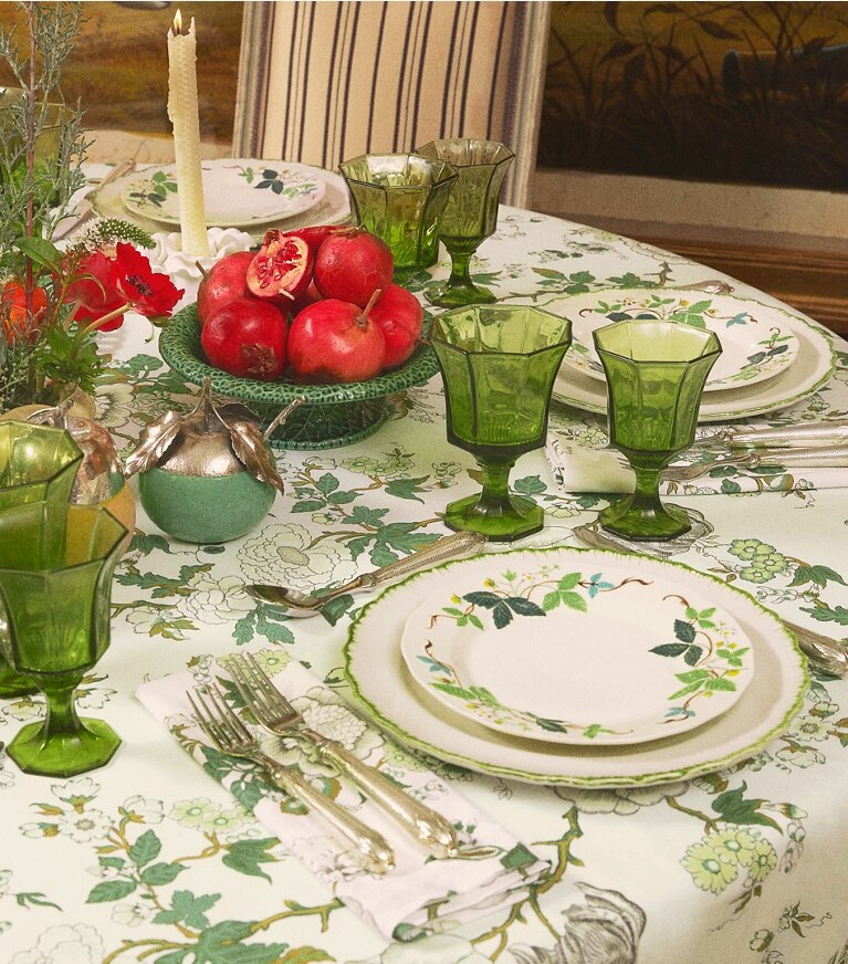 Tory Burch designer tabletop & drinkware Pressed-Glass Wine Glass, Set of 4 in Green front