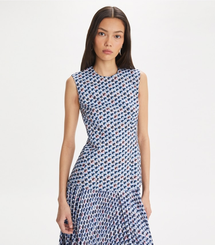 Tory Burch designer トップス プリント コットンポプリン トップス in Blue Candy Dots on model detail