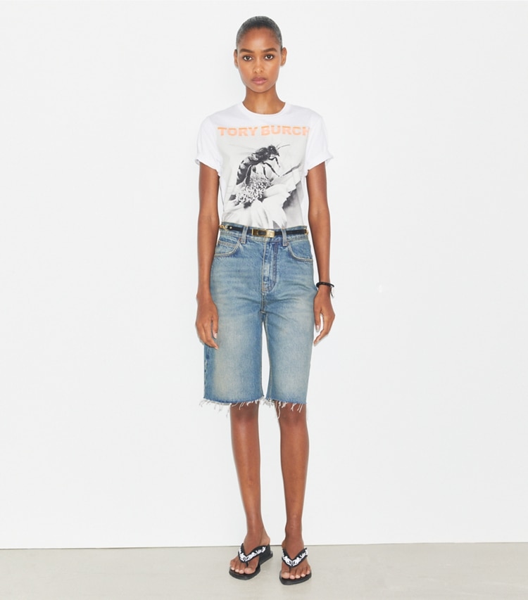 Tory Burch designer tops Printed Cotton T-Shirt in WHITE /  Gray Bee on model front