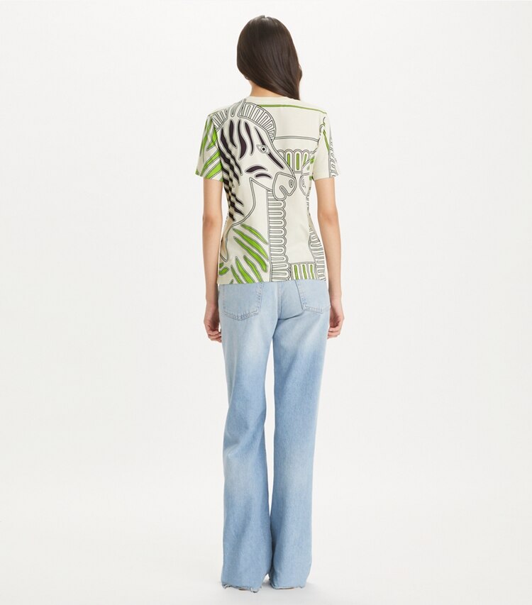 Tory Burch designer トップス プリント ジャージー Tシャツ in Ivory Zebra on model back