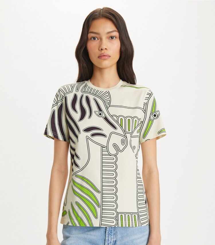 Tory Burch designer トップス プリント ジャージー Tシャツ in Ivory Zebra on model detail