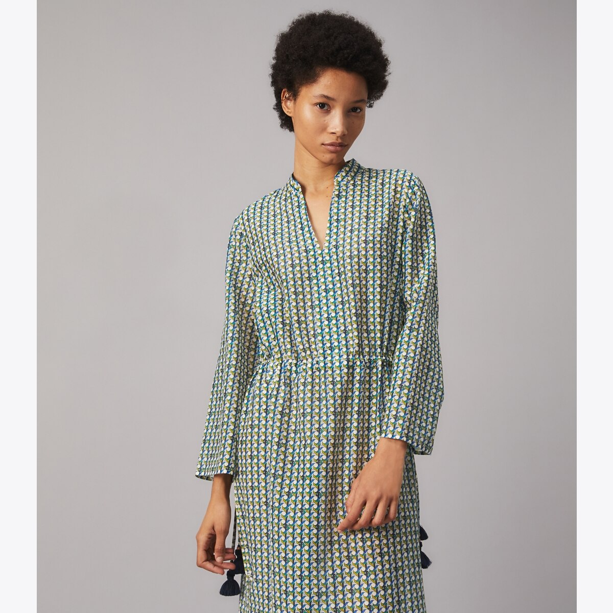 【可愛い柄♪】Tory Burch Grey Kaftan With Contrasting trim Tory Burch Kaftan With Contrasting Trims And Eyelet Closure
