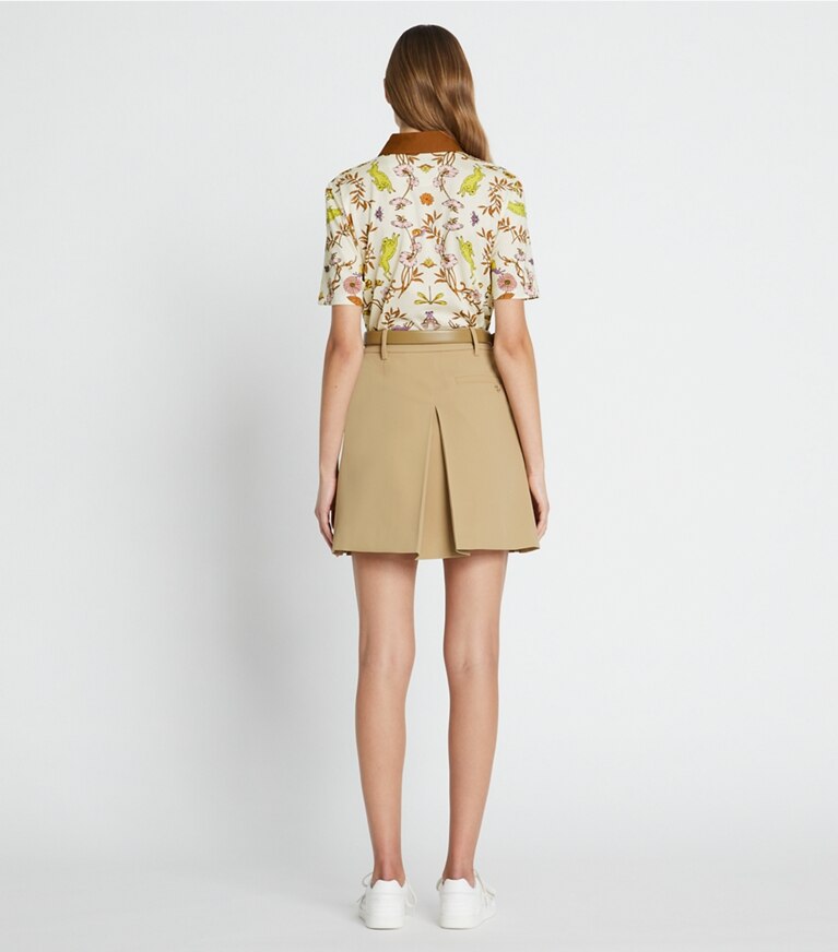 Tory Sport designer トップス プリント シルケットコットン ポロシャツ in New Ivory Rabbit Field Allover front