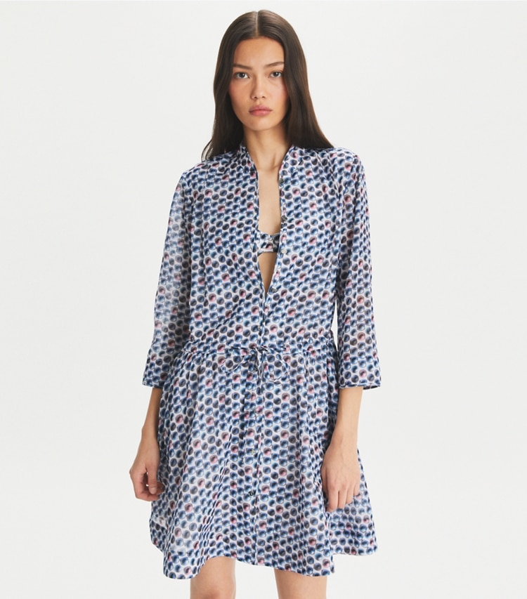Tory Burch designer strandmode Printed Mini Shirtdress in Blue Candy Dots on model detail