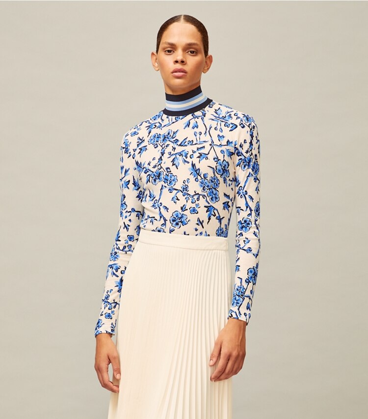 Tory Burch designer tops Printed Rib Turtleneck in Blue Branches on model detail