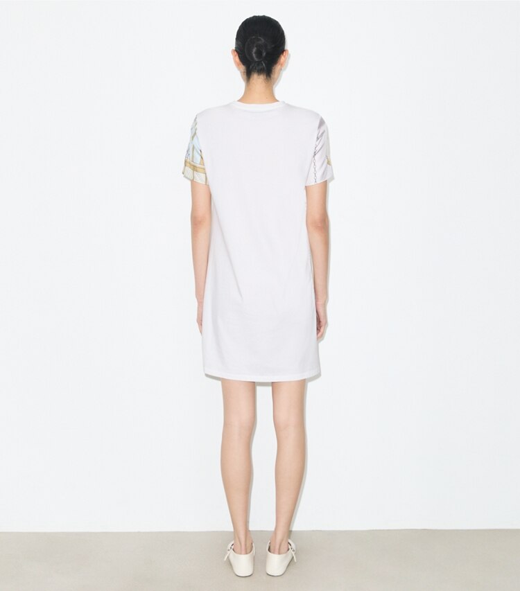 Tory Burch designer ワンピース プリント シルクフロント Tシャツドレス in The Pool Biege on model back