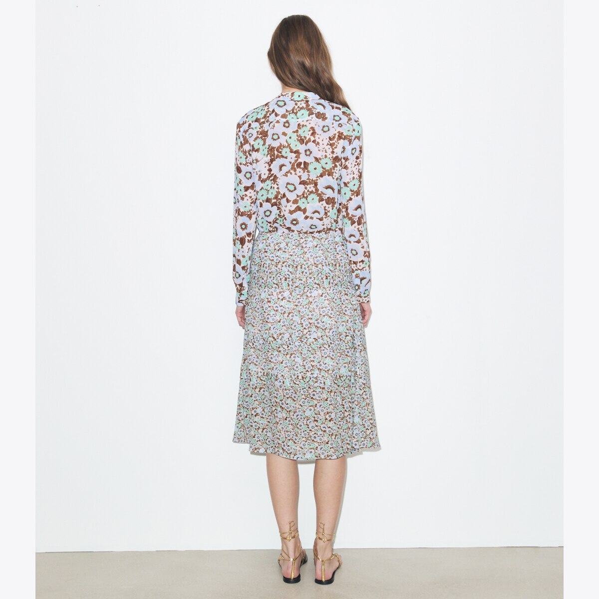 tory burch printed bow shirt dress Tory Burch Women's Printed Viscose Bow Blouse in Blue Floral, size 10