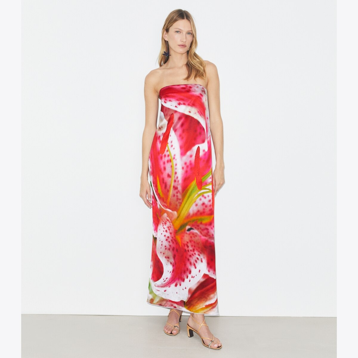 PRINTED VISCOSE STRAPLESS DRESS - thumbnail 2