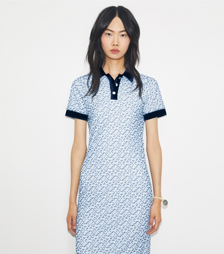 Tory Sport designer ドレス プリズム Tモノグラム メッシュ ポロドレス in Lt. Blue Prismatic T Monogram Small on model detail