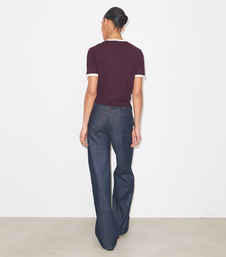 Tory Burch designer sweaters Pull à manches courtes avec bordure contrastée in Dark Merlot on model back