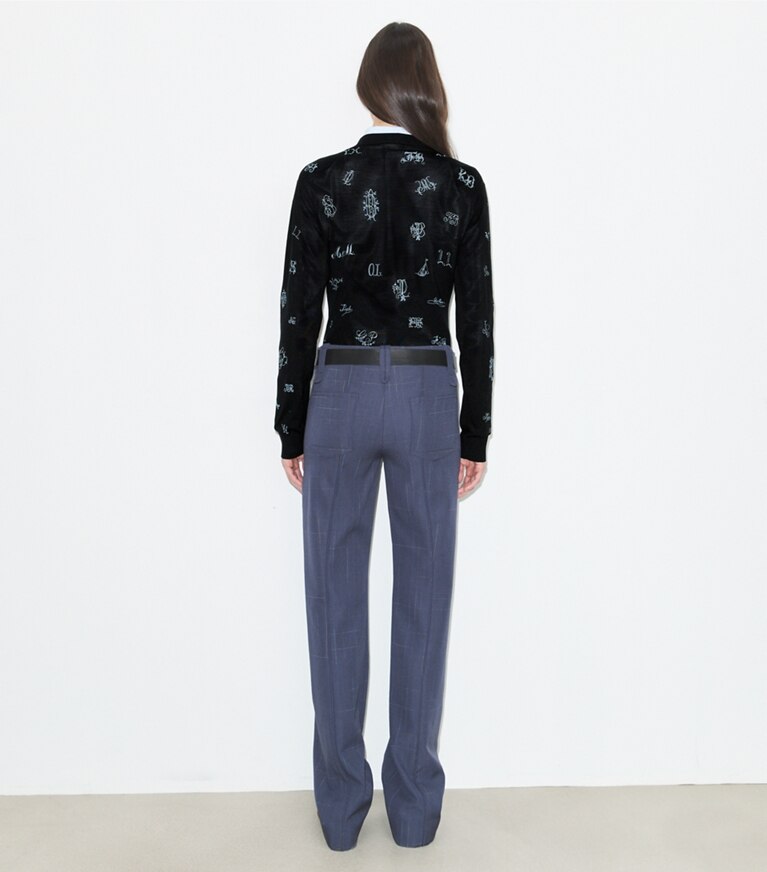 Tory Burch designer sweaters Pull brodé en soie in BLACK on model back