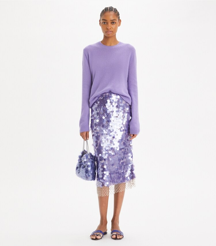 Tory Burch designer sweaters Pull en cachemire et soie in Crisp Lavender sur mannequin, devant