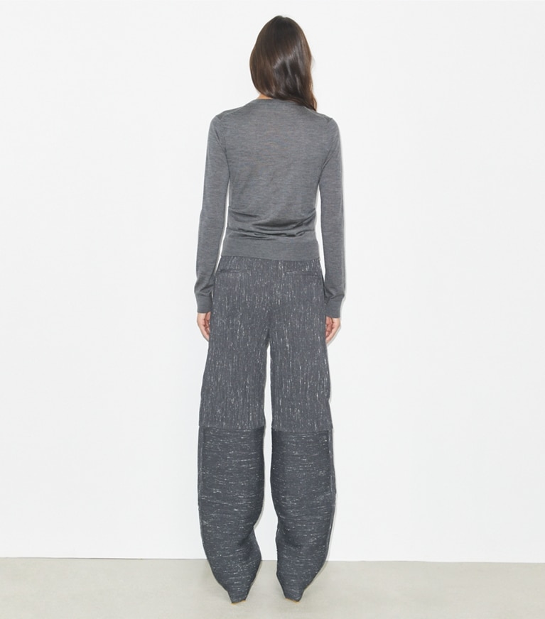 Tory Burch designer sweaters Pull en laine à logo T in Frosted Gray Melange front