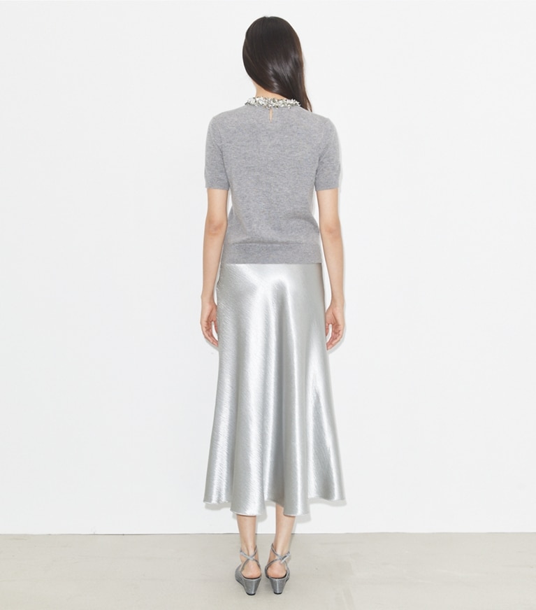 Tory Burch designer sweaters Pull en laine à manches courtes orné de sequins in Gray Melange front