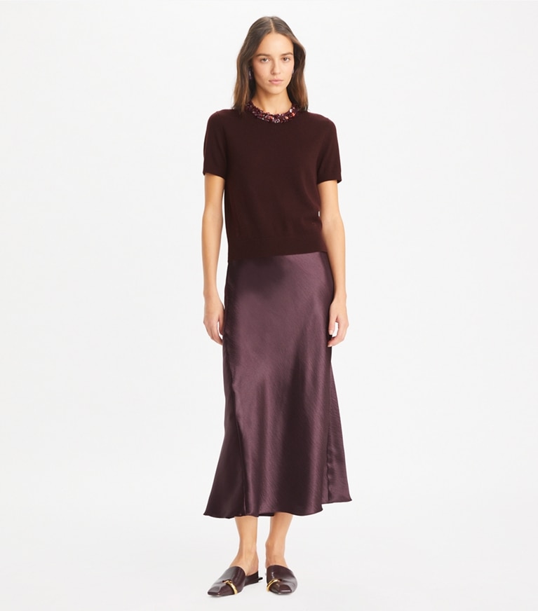 Tory Burch designer sweaters Pull en laine à manches courtes orné de sequins in Dark Winterberry front