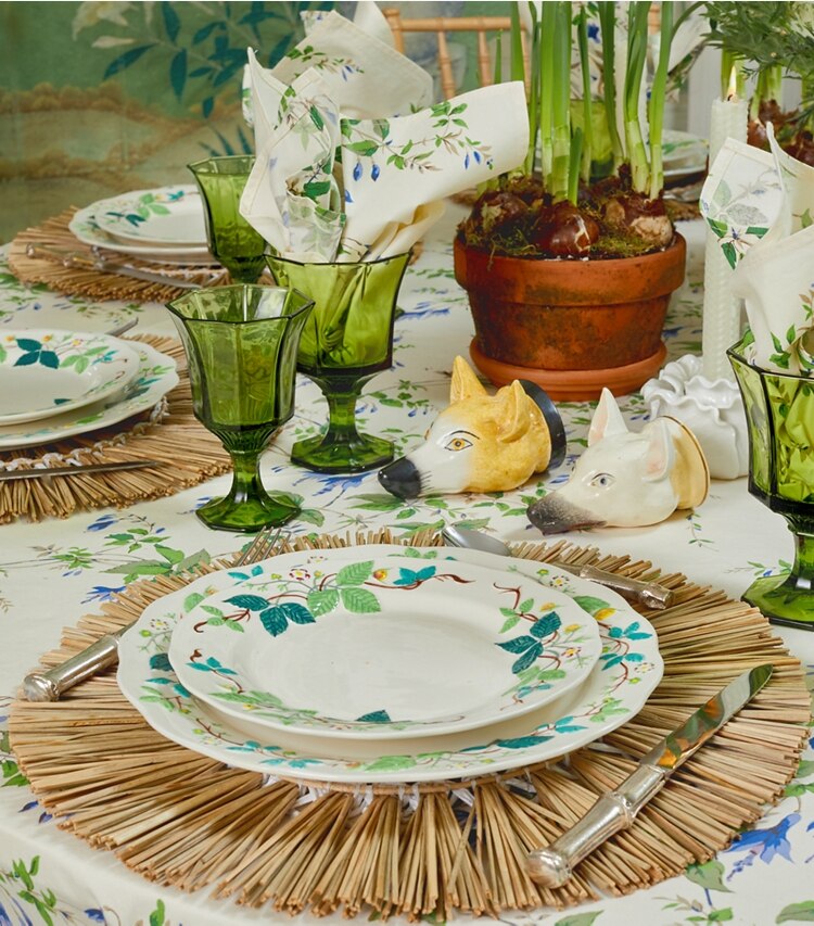Tory Burch designer linens Raffia Placemat, Set of 4 in Multi accessory on model