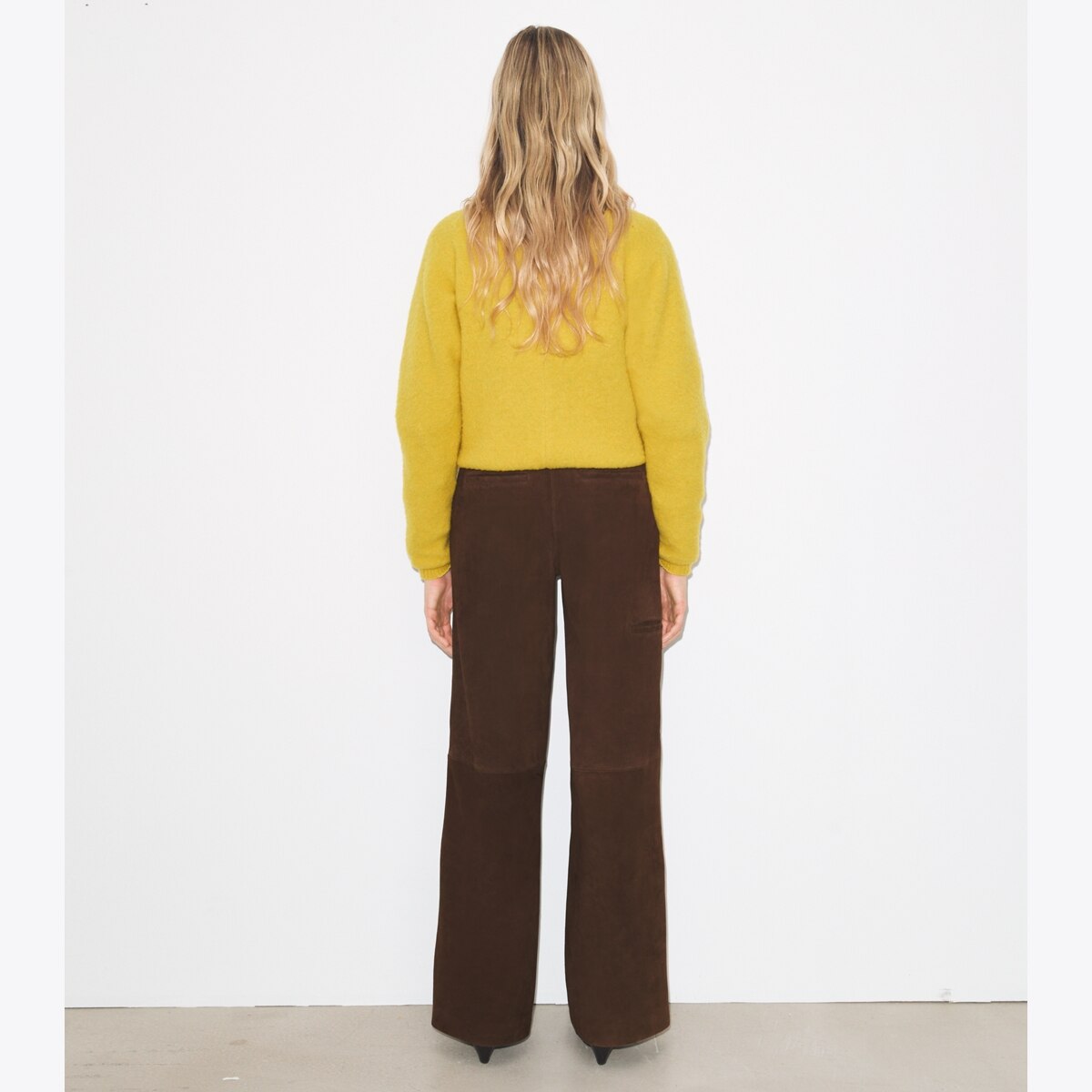 RELAXED-FIT SUEDE PANT - thumbnail 3