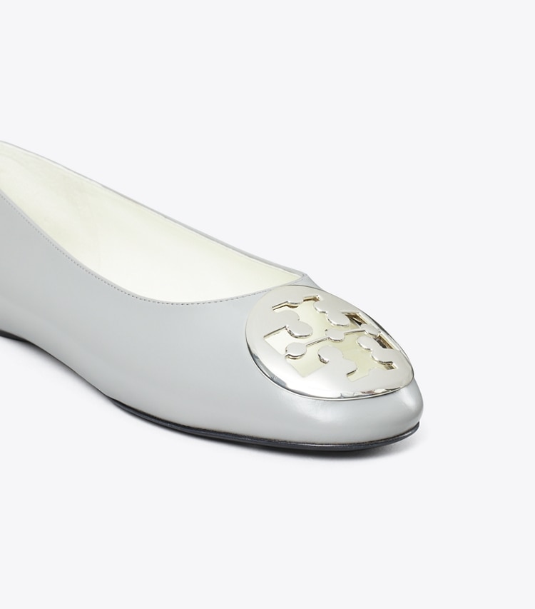 Tory Burch designer flats Reva Ballet in LOUTRE GRAY detail