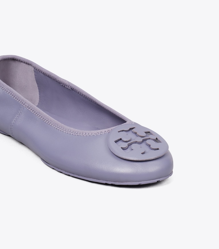 Tory Burch designer loafers Reva Travel Ballerina in DARK LOTUS detail