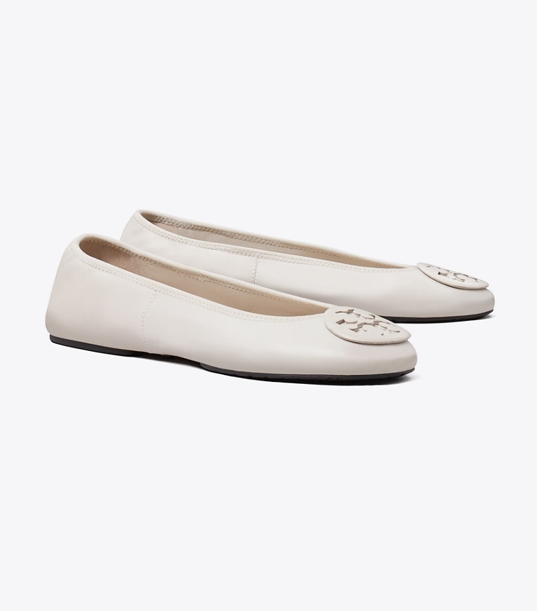 Tory Burch designer フラット リーヴァ トラベル バレエ in PEARL / PEARL angle