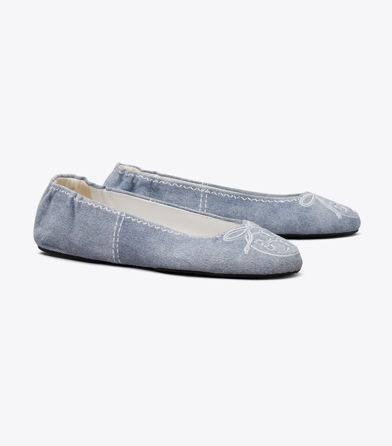 Tory Burch designer flats Reva Travel Ballet in BLUE CLOUD angle