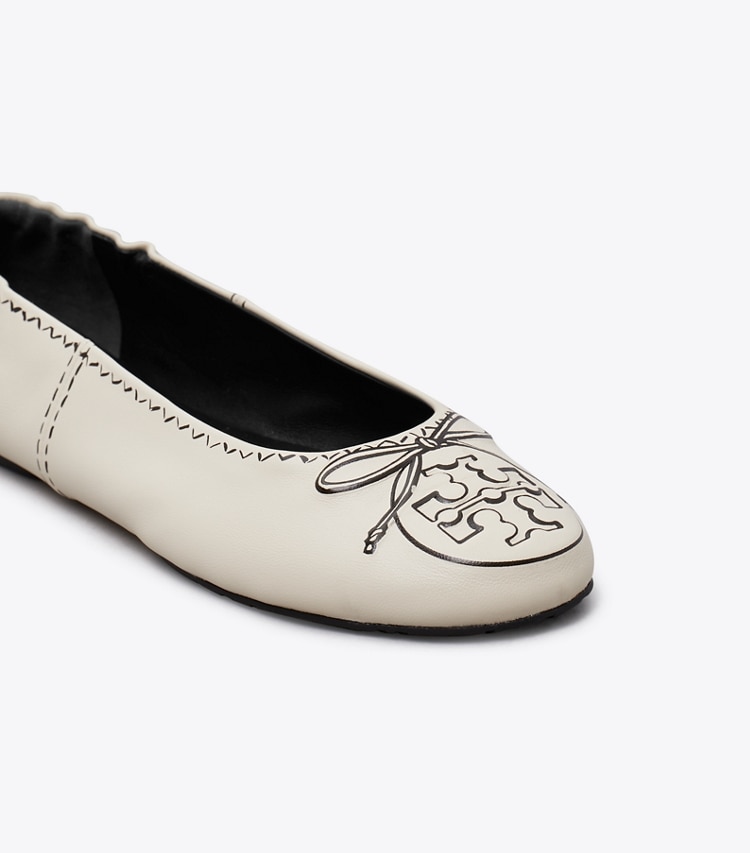 Tory Burch designer flats Reva Travel Ballet in NEW CREAM detail