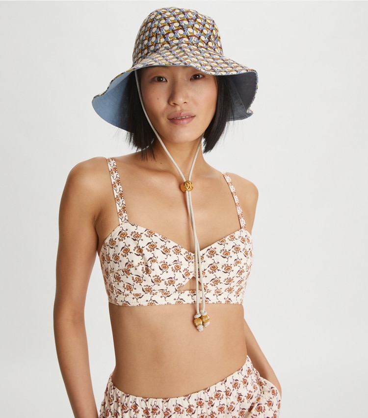 Tory Burch designer hats Reversible Basket-Weave Bucket Hat  in Multi accessory on model
