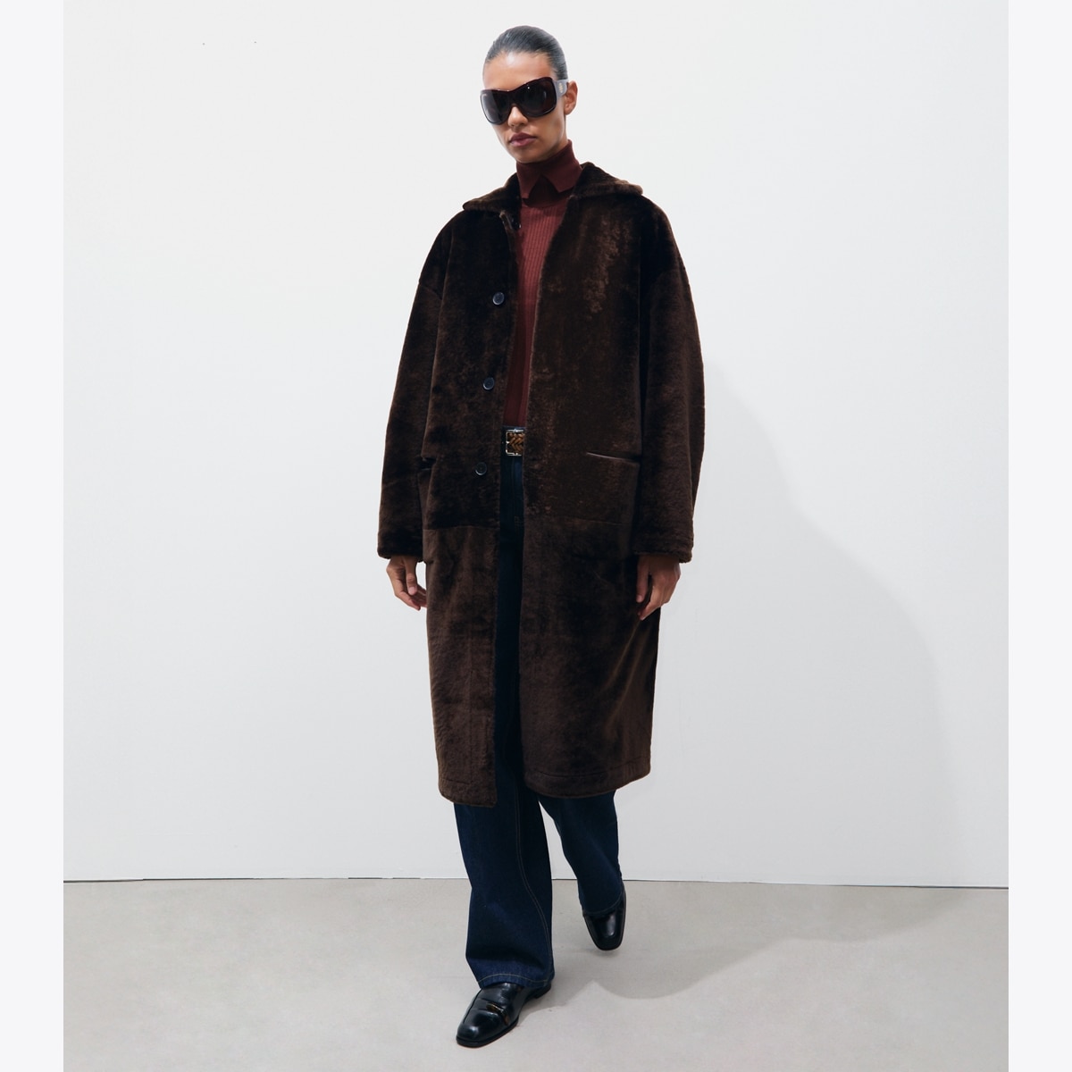 REVERSIBLE SHEARLING COAT - thumbnail 2