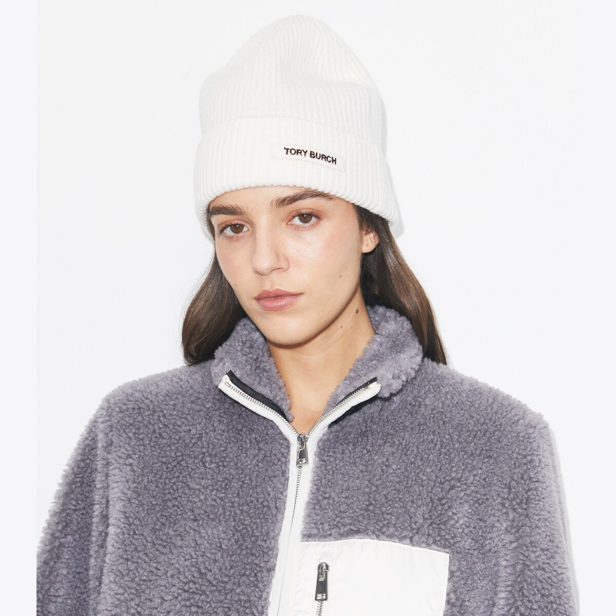 BN TORY BURCH LARGE CABLE KNIT POM HAT NWT Show Off Cable Knit Pom Beanie – Storm Creek main image 2