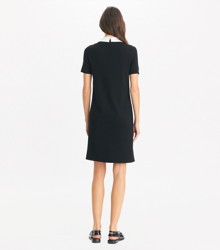 Tory Burch designer robes Robe-chandail à col en popeline orné dans Black sur modèle, de dos