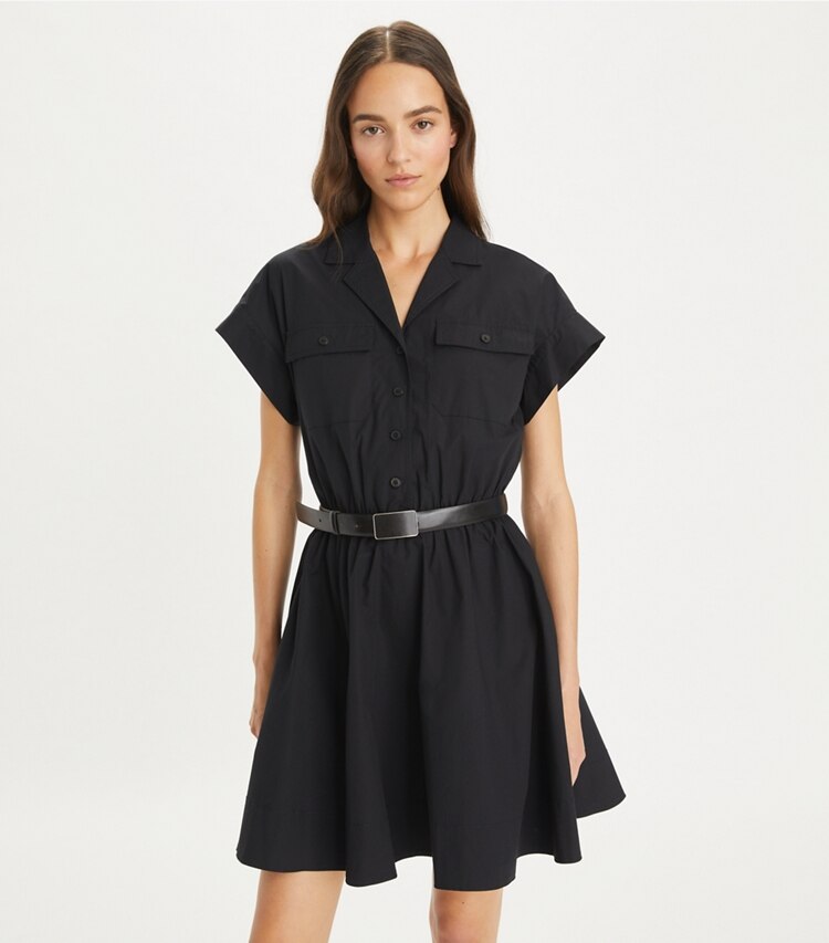 Tory Burch designer robes Robe chemise en popeline de coton in Black on model detail