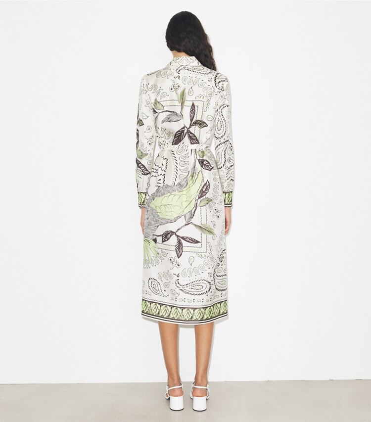 Tory Burch designer robes Robe chemise en soie imprimée in Mint Cockatoo on model back
